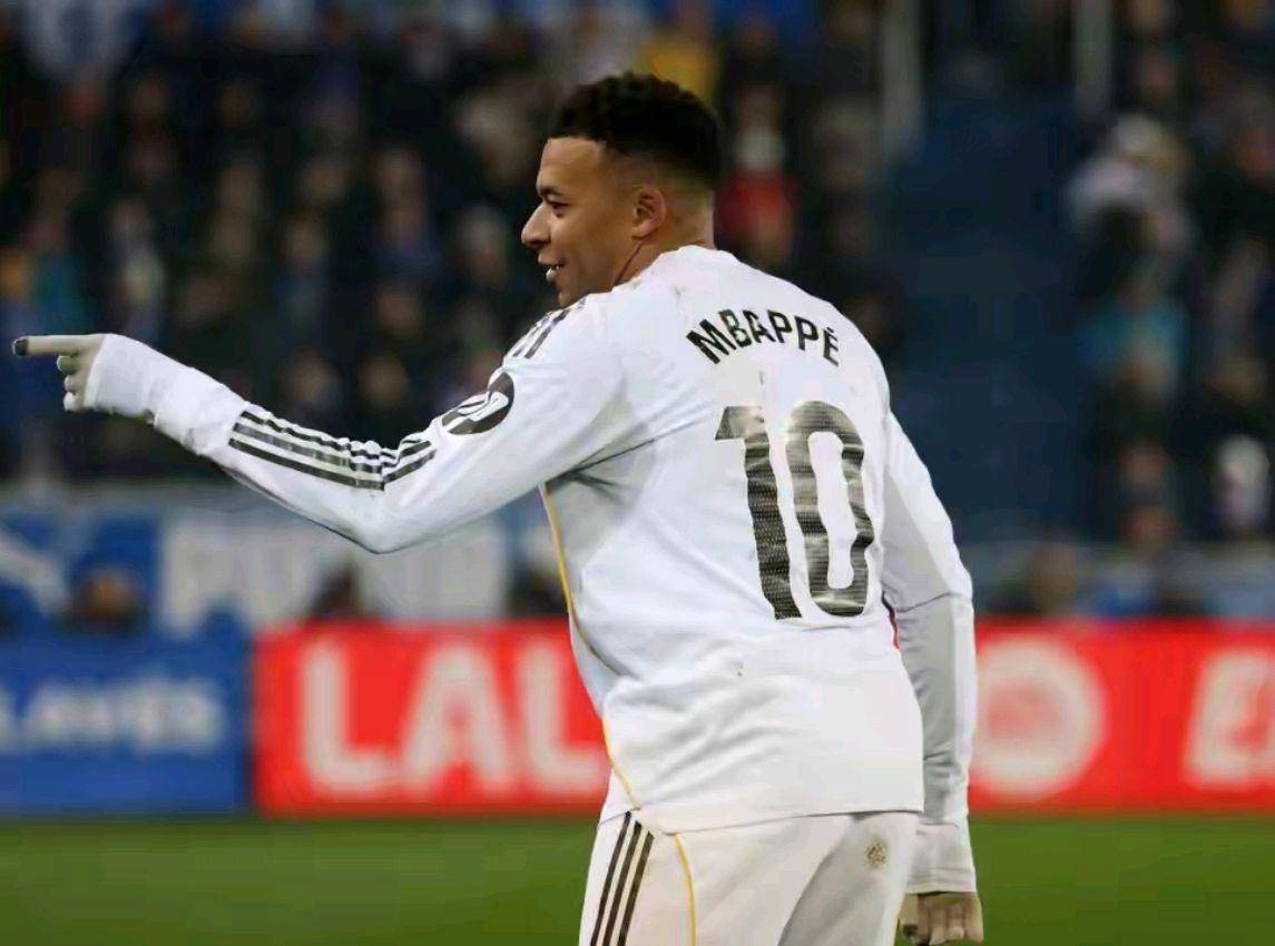 西班牙足球甲级联赛联赛 第16轮阿拉维斯 1-2皇马